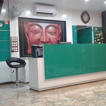 Hotel The Grand Parshwanath Sankeshvar Εξωτερικό φωτογραφία