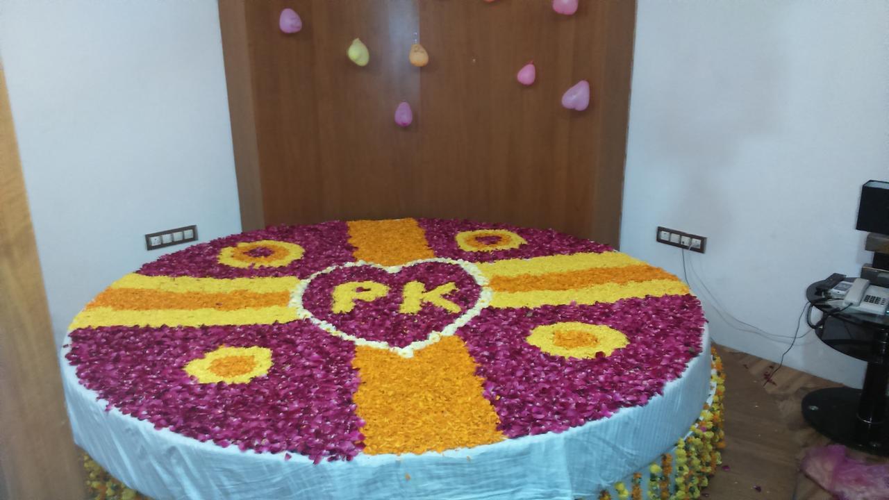 Hotel The Grand Parshwanath Sankeshvar Εξωτερικό φωτογραφία