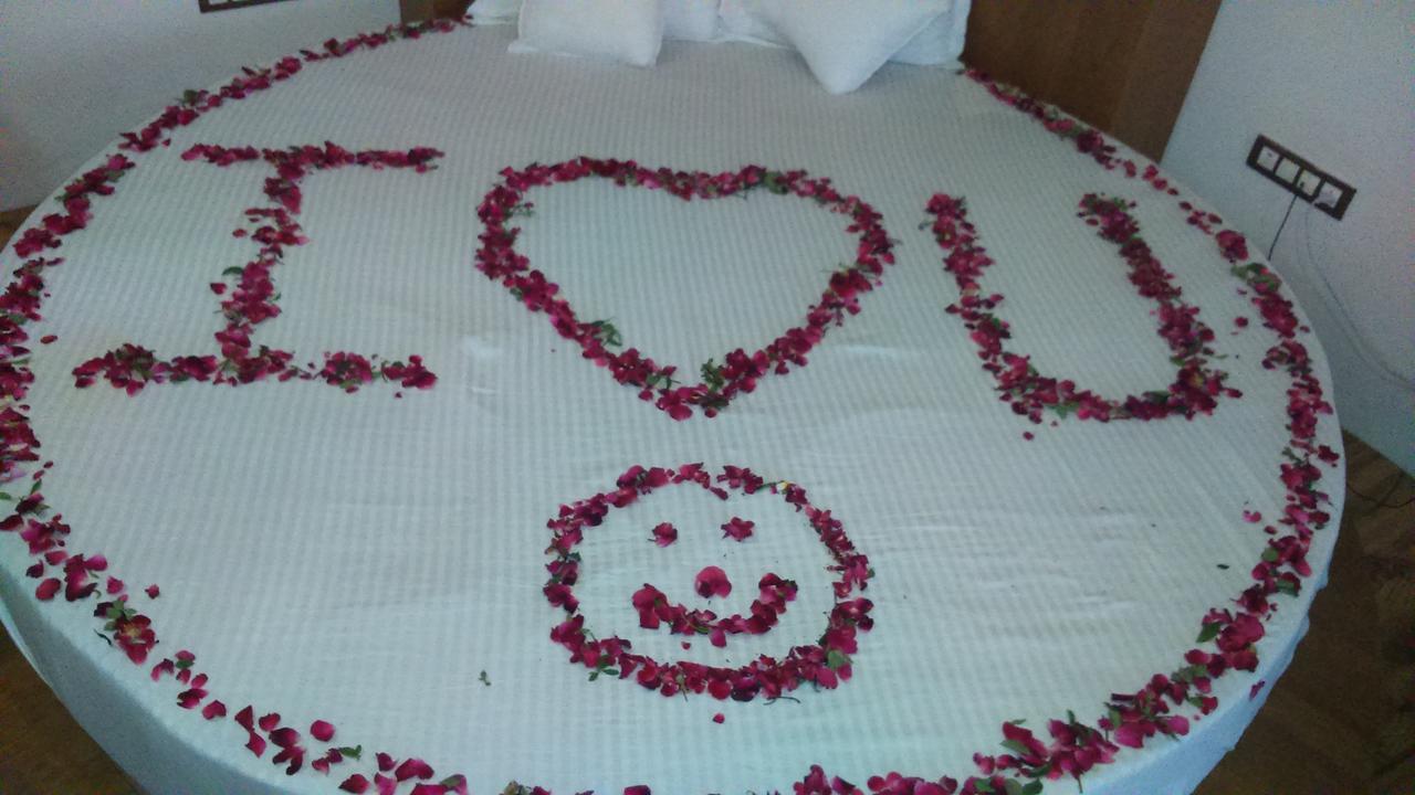 Hotel The Grand Parshwanath Sankeshvar Εξωτερικό φωτογραφία