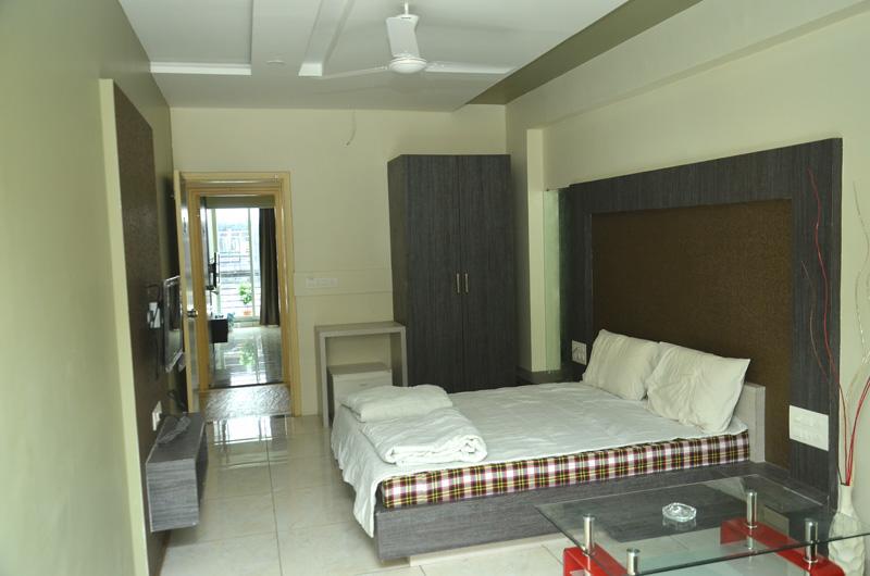 Hotel The Grand Parshwanath Sankeshvar Εξωτερικό φωτογραφία